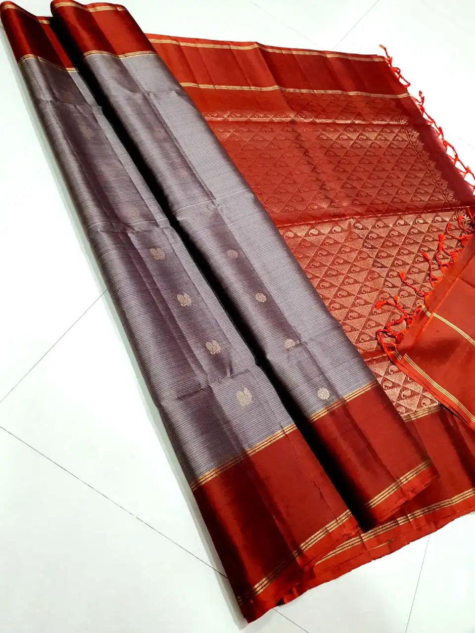 Gap Border All-Over Butta Double Warp Kanchipuram Silk Saree